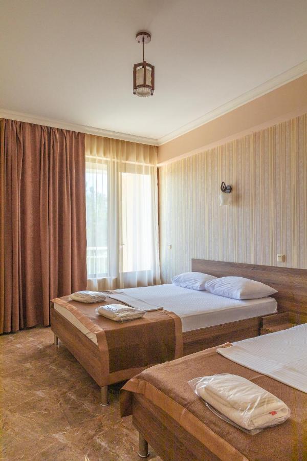 Gageta Hotel Ureki Buitenkant foto