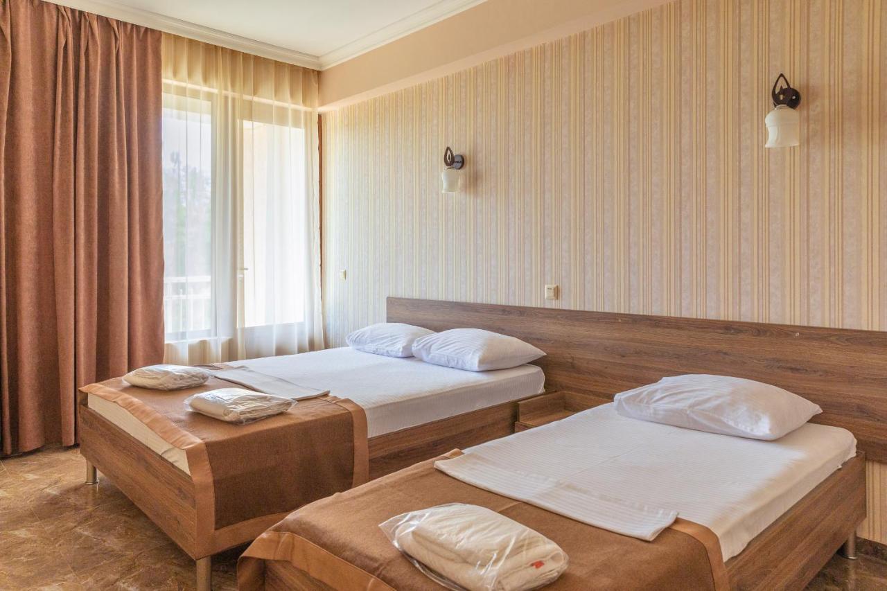 Gageta Hotel Ureki Buitenkant foto