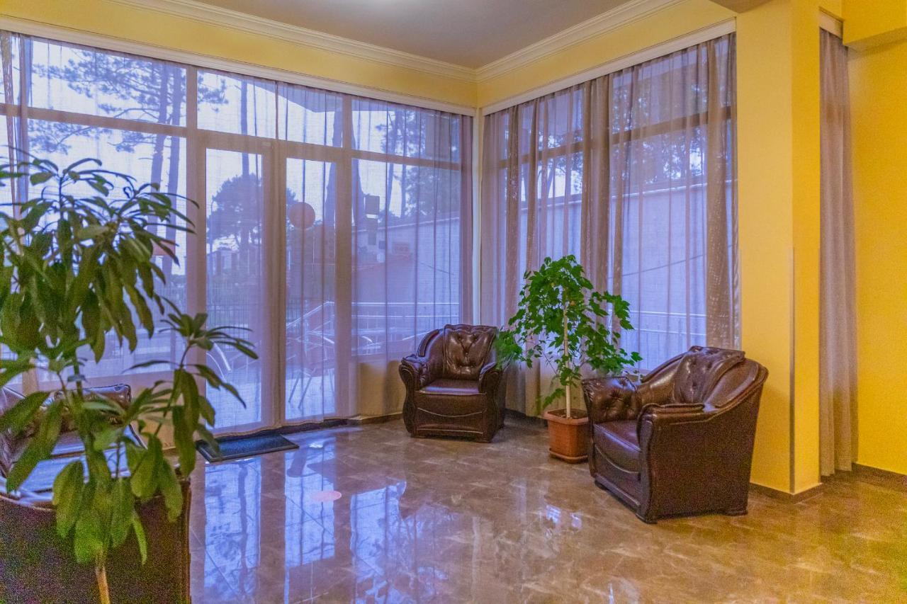 Gageta Hotel Ureki Buitenkant foto