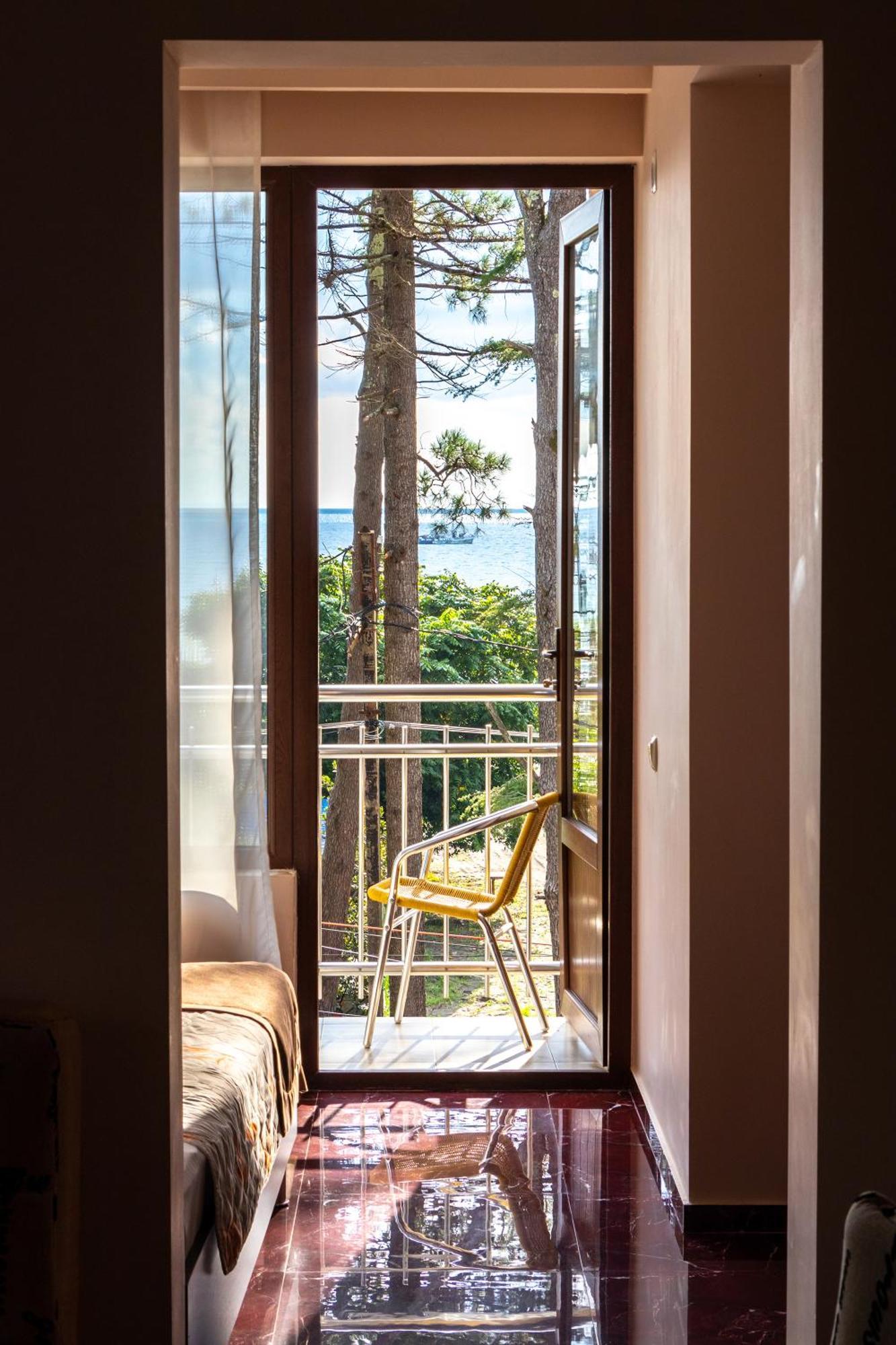 Gageta Hotel Ureki Buitenkant foto